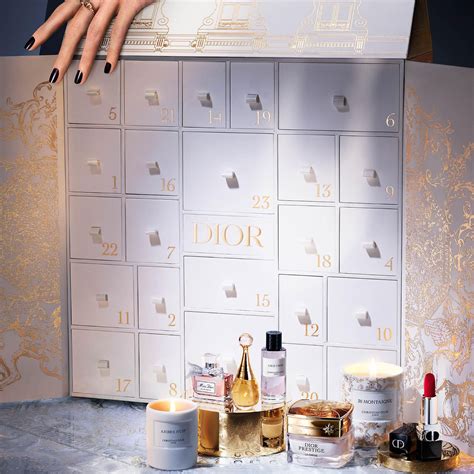 calendario de adviento de dior 2021|le 30 montaigne Dior.